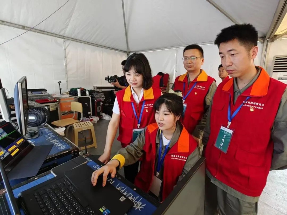 我国有关部门一直在对社交媒体进行治理