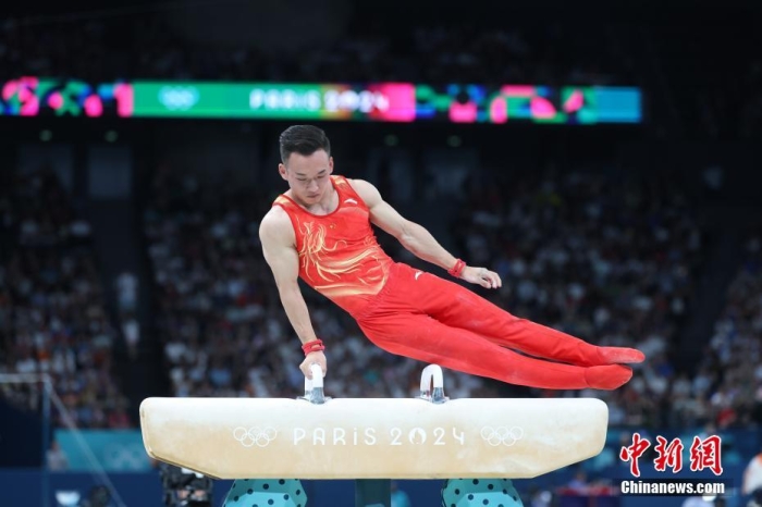 潘展乐以46秒40刷新世界纪录夺金，中国三人男篮