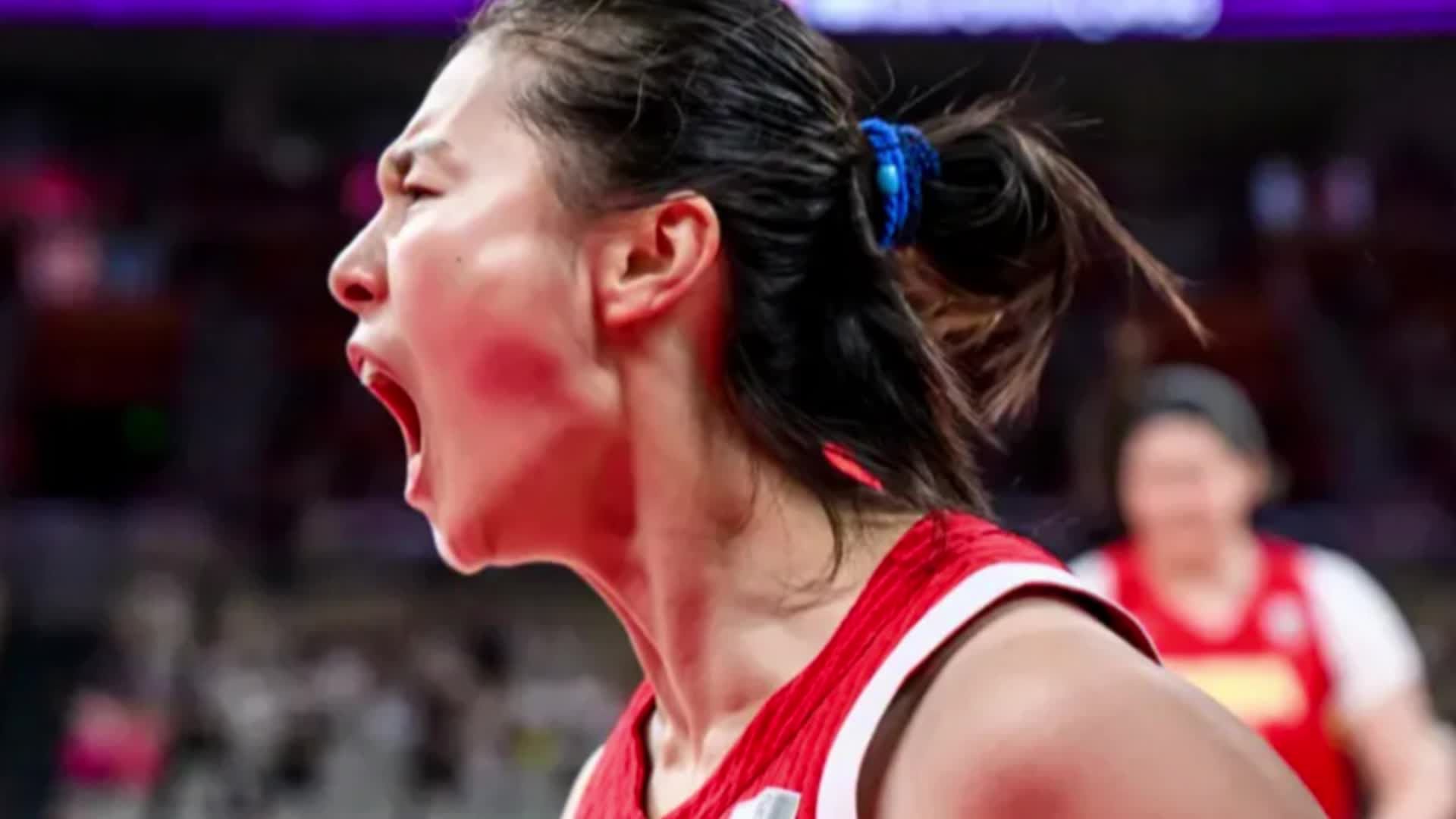 中国女篮绝地反击王思雨制胜 索博斯洛伊逼近英