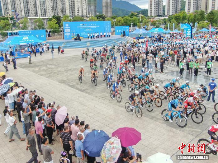 第十三届环鄱阳湖国际自行车赛安远站第十赛段