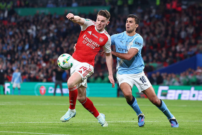 罗德里或加盟皇马引曼城续约危机，B席离队加剧