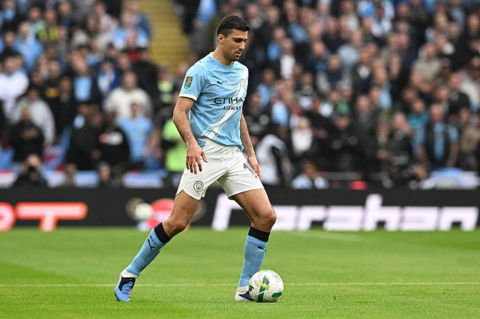 罗德里或加盟皇马引曼城续约危机，B席离队加剧